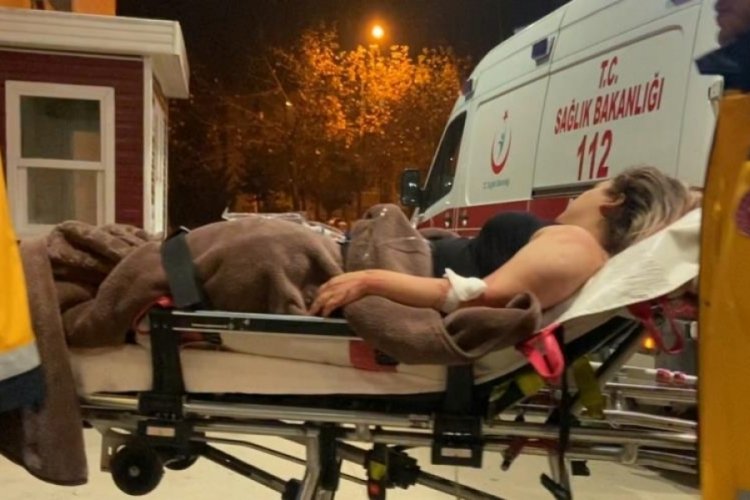 Bursa'da koca dehşeti: Eşini 6 yerinden bı&ccedil;akladı