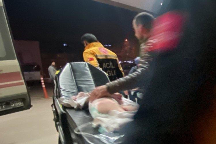 Bursa'da feci olay! &Uuml;zerine kaynar su d&ouml;k&uuml;ld&uuml;