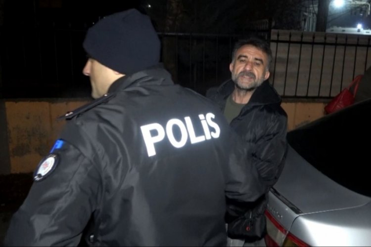 Aksaray'da alkoll&uuml; s&uuml;r&uuml;c&uuml;den gazeteciye tepki