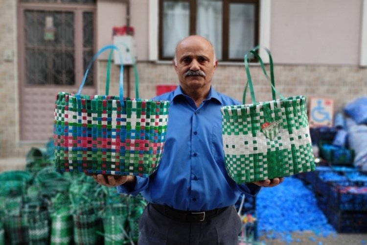 Bursa'da bir kişi kapak toplayıp engellileri sevindiriyor