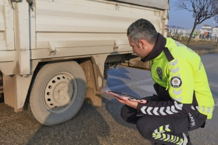 Bursa'da kış lastiği zorunluluğuna uymayan s&uuml;r&uuml;c&uuml;lere ceza