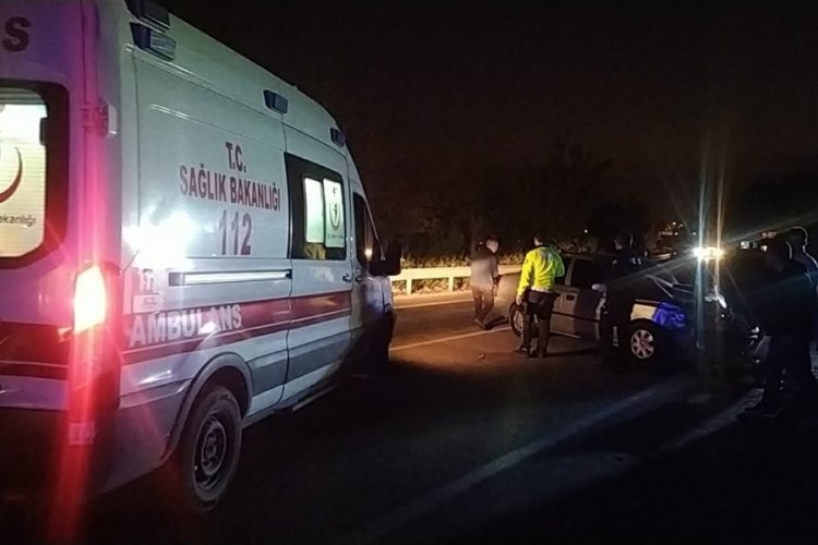 Adana'da otomobil ile pikap &ccedil;arpıştı:1 yaralı