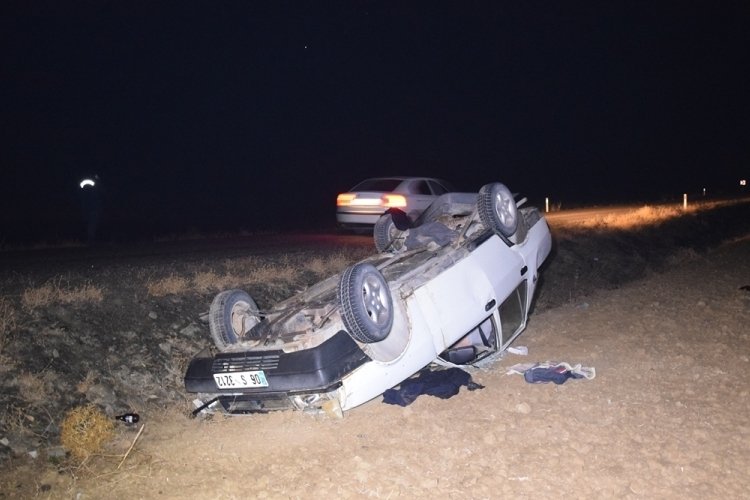 Konya'da otomobil devrildi: 2 yaralı