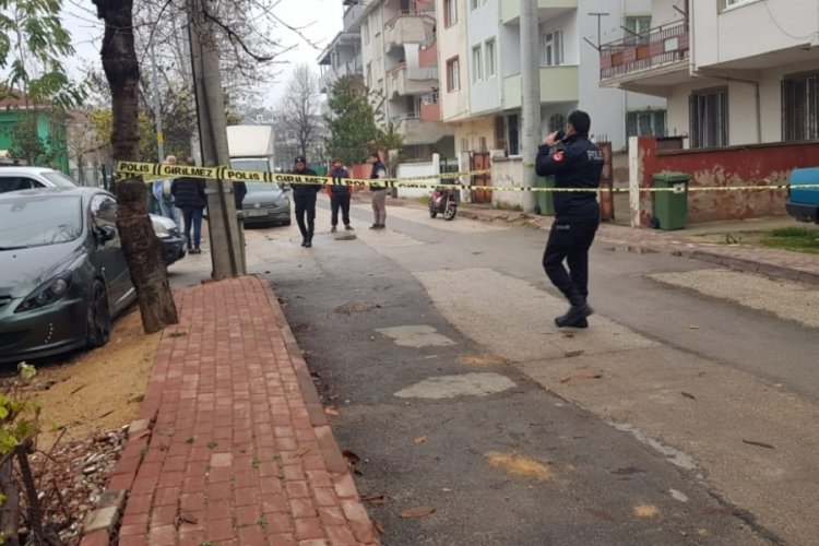 Bursa'da akrabasını pompalı t&uuml;fekle yaraladı