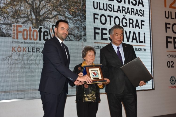 BursaFotoFest, kapılarını Atat&uuml;rk Kongre K&uuml;lt&uuml;r Merkezi'nde 12'nci kez a&ccedil;tı