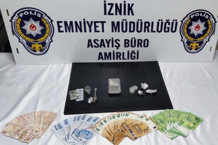 Bursa İznik'te uyuşturucu operasyonu: 2 g&ouml;zaltı