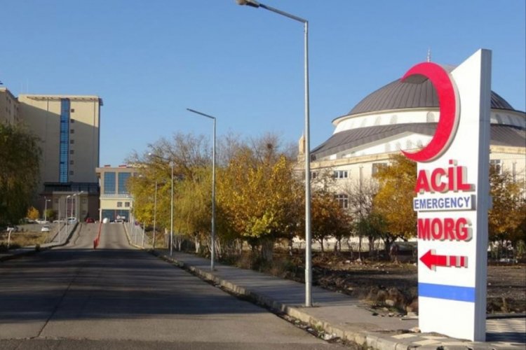 Diyarbakır'da ensesinden vurulan kadın ağır yaralandı