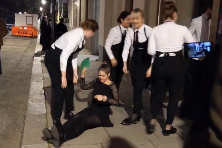 Nusret G&ouml;k&ccedil;e'nin Londra'daki restoranına aktivist baskını
