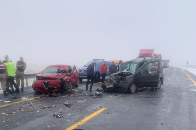 Kars'ta zincirleme kaza meydana geldi