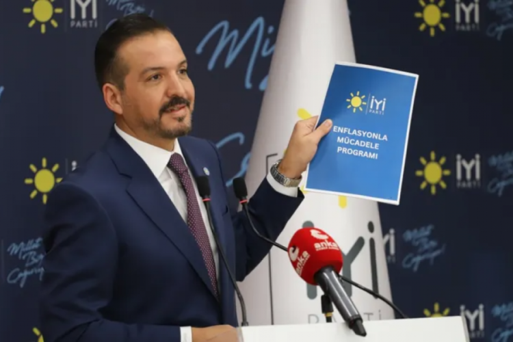 İYİ Parti asgari &uuml;cret teklifini a&ccedil;ıkladı