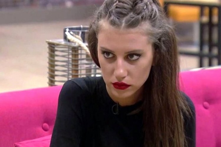 Baş&ouml;rt&uuml;s&uuml;ne hakaret eden 'Kısmetse Olur'un Melis'ine ceza