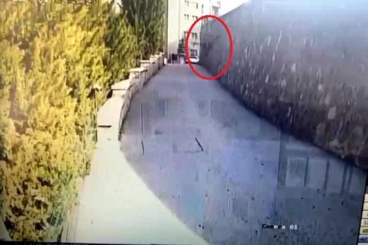 Ankara'da ehliyetsiz s&uuml;r&uuml;c&uuml;n&uuml;n &ccedil;arptığı emekli &ouml;ğretmen hayatını kaybetti