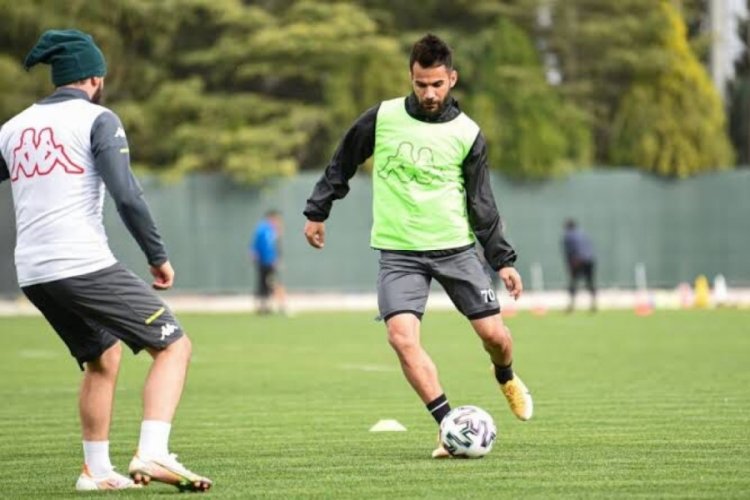 Bursaspor'dan sevindirici haber: Antrenmana &ccedil;ıktılar