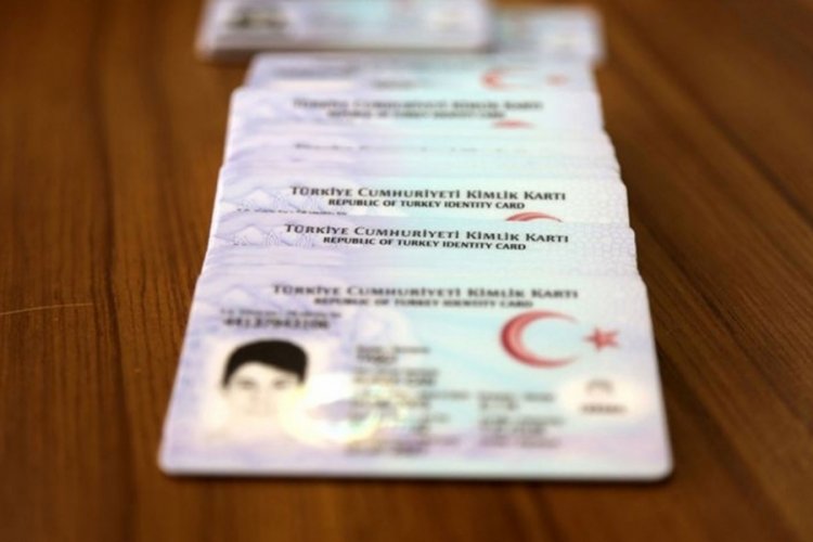 Anayasa Mahkemesi'nden 'soyadı değiştirme' kararı