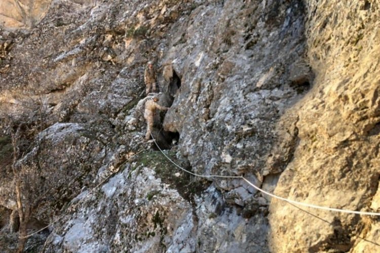 Tunceli'de ter&ouml;ristlere ait 15 sığınak imha edildi
