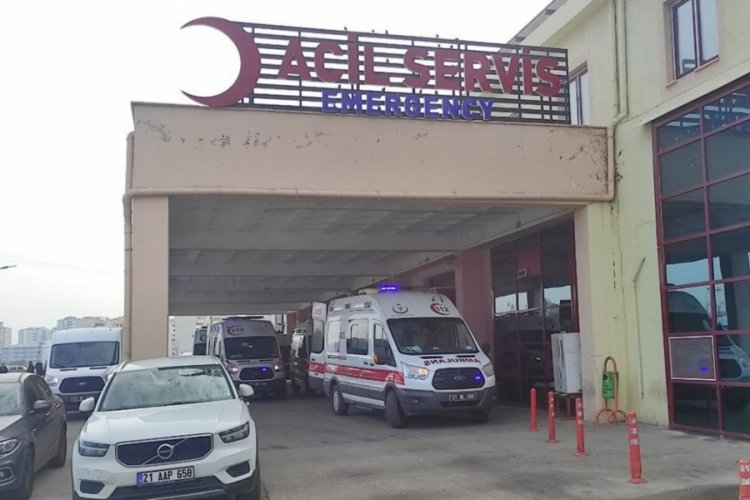 Merdiven boşluğuna d&uuml;şen &ccedil;ocuk hayatını kaybetti