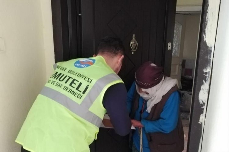 Bursa İneg&ouml;l'de 616 aileye ısınma yardımı yapıldı