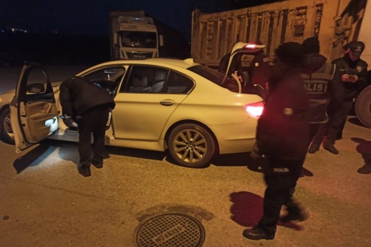 Bursa Orhangazi'de polisler kuş u&ccedil;urtmuyor