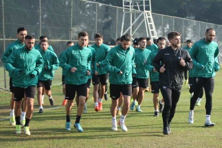 Sakaryaspor, Pendikspor ma&ccedil;ının hazırlıklarını s&uuml;rd&uuml;rd&uuml;