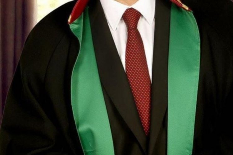 Sahte avukat bakın kim &ccedil;ıktı