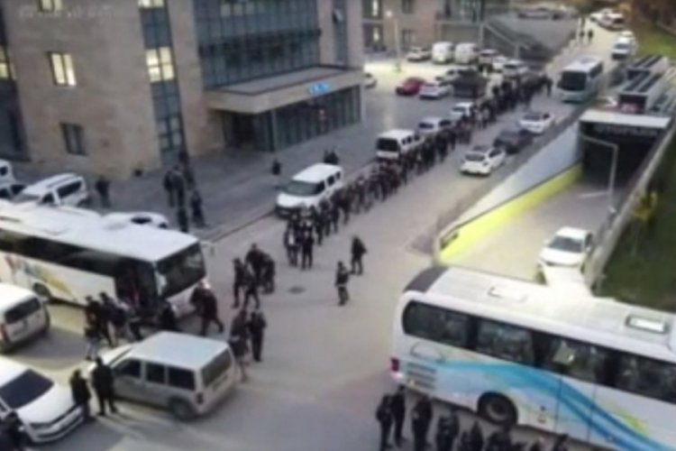 Kahramanmaraş'ta 'Silindir' operasyonunda 77 kişi g&ouml;zaltına alındı