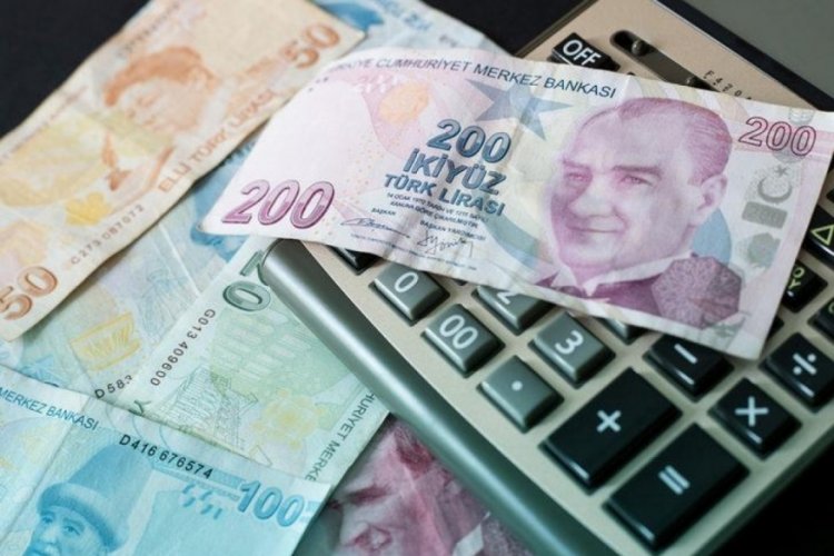 &Ouml;zel sekt&ouml;r &ccedil;alışanlarının g&ouml;z&uuml; asgari &uuml;cret zammında! Senede &uuml;&ccedil; kez zam ihtimali...