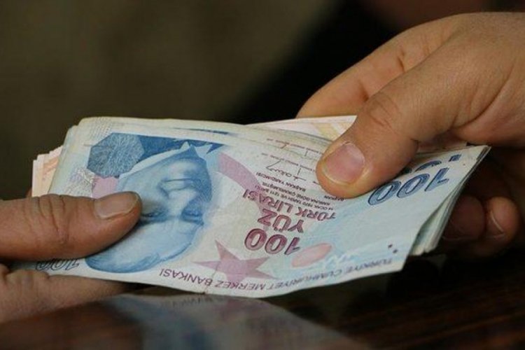 Asgari &uuml;cret tahminini 'Bir &ouml;ncekini bilmiştim' diyerek duyurdu!