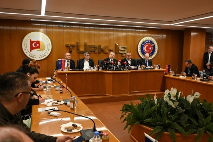 T&uuml;rk-İş'ten asgari &uuml;cret a&ccedil;ıklaması: İ&ccedil;imize sinmezse imzalamayız