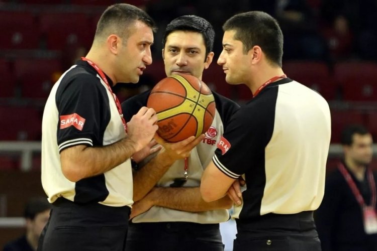 Bursaspor'u doğrayan hakeme ma&ccedil; verilmedi