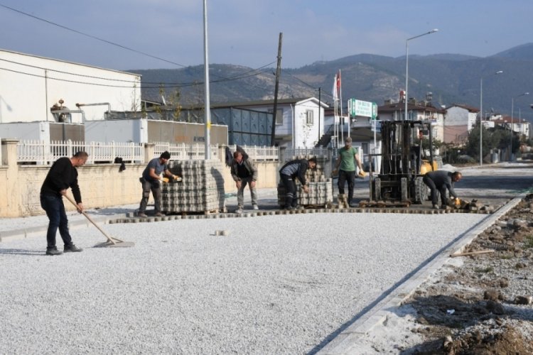 Bursa'da merkez ve taşrada &ccedil;alışmalar aralıksız s&uuml;r&uuml;yor