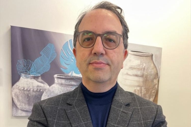 Prof. Dr. Şener'den "mevsimsel vir&uuml;s" a&ccedil;ıklaması