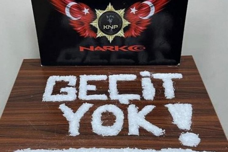 Kars'ta uyuşturucu tacirlerine darbe