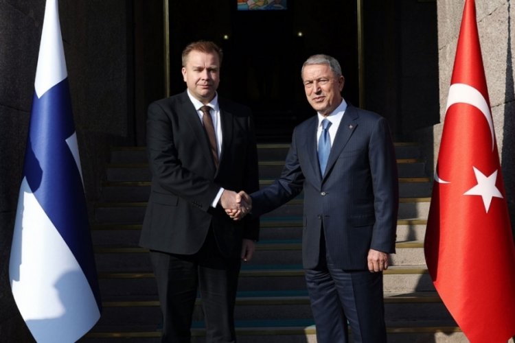 Milli Savunma Bakanı Akar, Finlandiyalı mevkidaşı Kaikkonen ile g&ouml;r&uuml;şt&uuml;