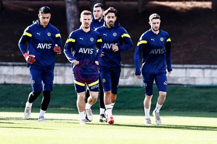 Fenerbah&ccedil;e, Jorge Jesus y&ouml;netiminde hazırlıklarını s&uuml;rd&uuml;rd&uuml;