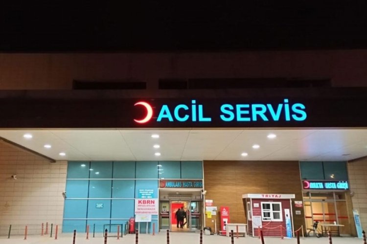 Bursa'da bir kadın yanlışlıkla kendini karnından bı&ccedil;akladı