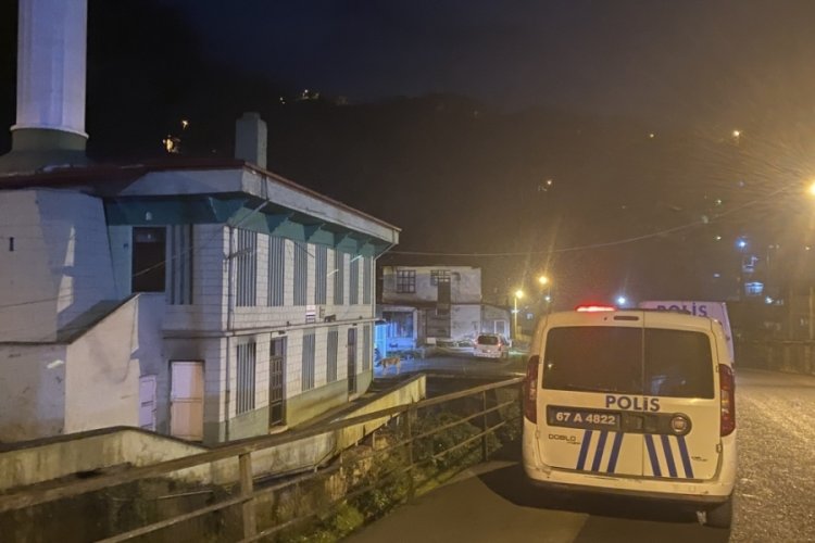 Zonguldak'ta ev yangını ekipleri harekete ge&ccedil;irdi