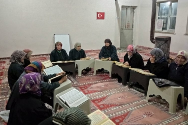 Bursa Mustafakemalpaşa'da atıl okullar k&ouml;ylerin kalbi oluyor