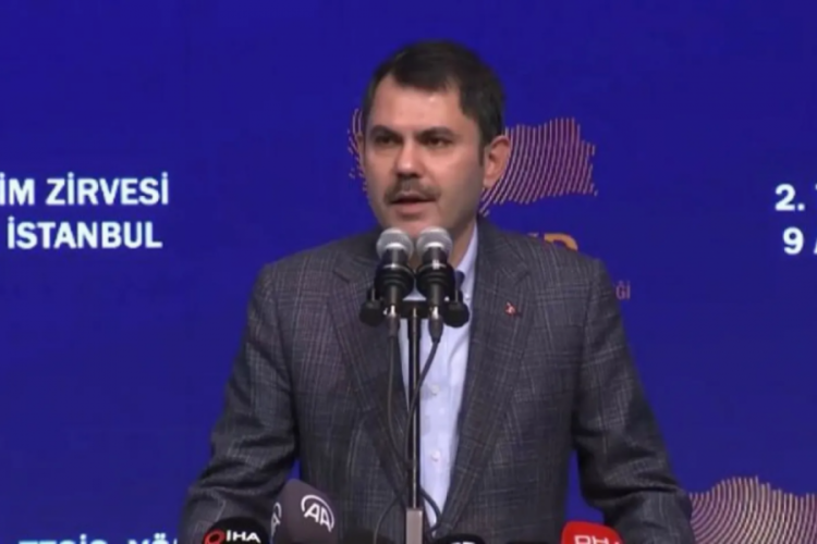 Bakan Kurum, "2. Tesis Y&ouml;netim Zirvesi"nde konuştu