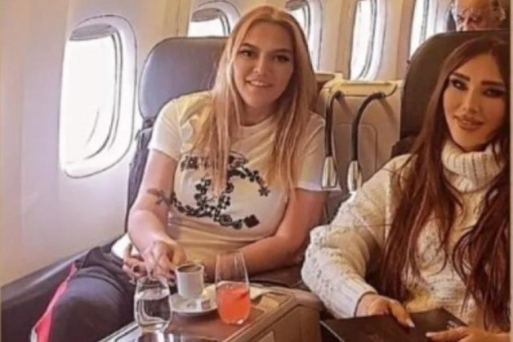 Photoshop'un dozunu ka&ccedil;ıran Seren Serengil, Demet Akalın'ı tanınmaz hale getirdi