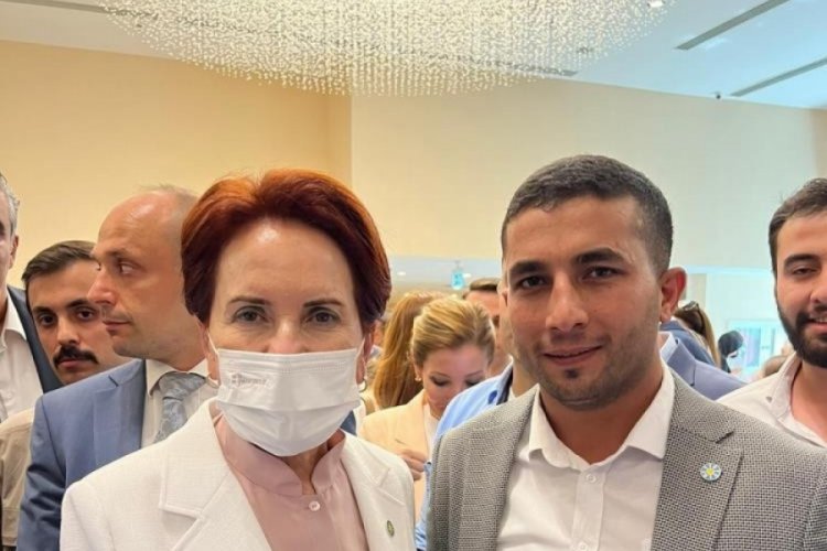 Şanlıurfa'da İYİ Partili T&uuml;ys&uuml;z'&uuml;n aracı kundaklandı