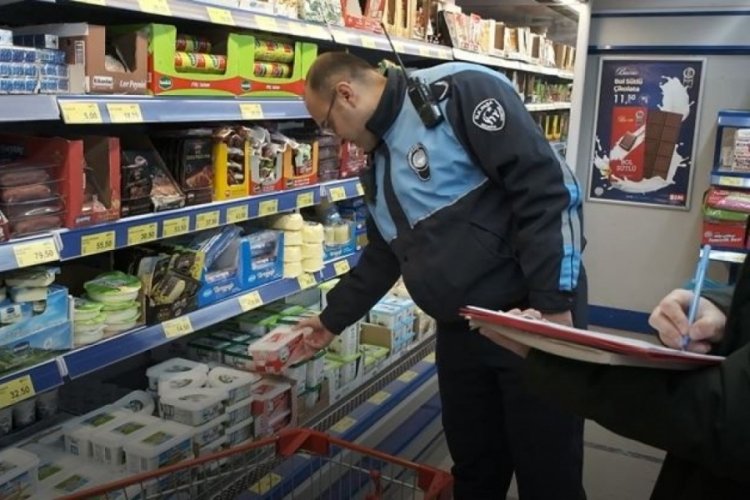 Bursa Mustafakemalpaşa'da marketlerde denetim