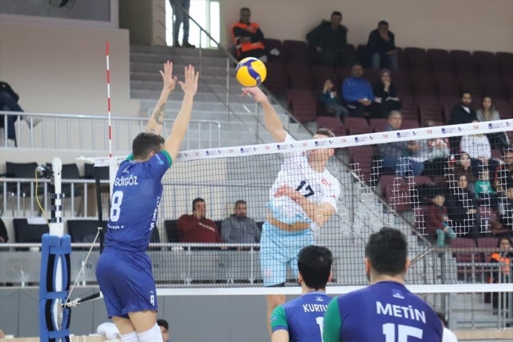 Hatay B&uuml;y&uuml;kşehir Belediyespor, Bursa B&uuml;y&uuml;kşehir Belediyespor'u  3-2 yendi