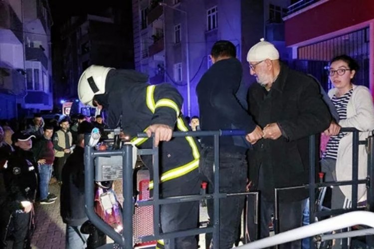 Samsun'da yangında can pazarı! 20 kişi dumandan etkilendi