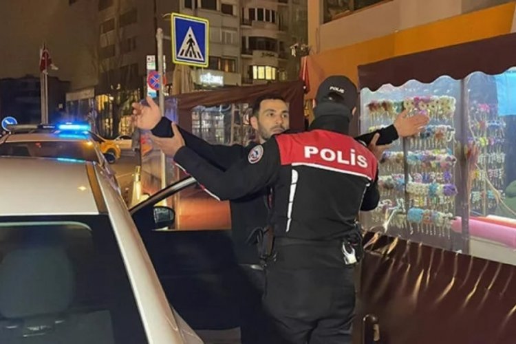 İstanbul polisinden huzur denetimi! Didik didik aradılar
