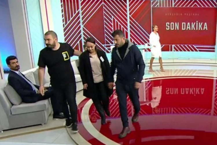 SMA'lı oğlu i&ccedil;in toplanan parayı l&uuml;ks yaşamına harcadı!