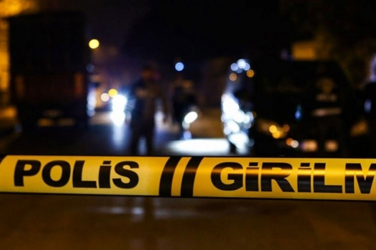 İstanbul'da &uuml;&ccedil;&uuml;nc&uuml; kattan aşağı d&uuml;şerek hayatını kaybetti