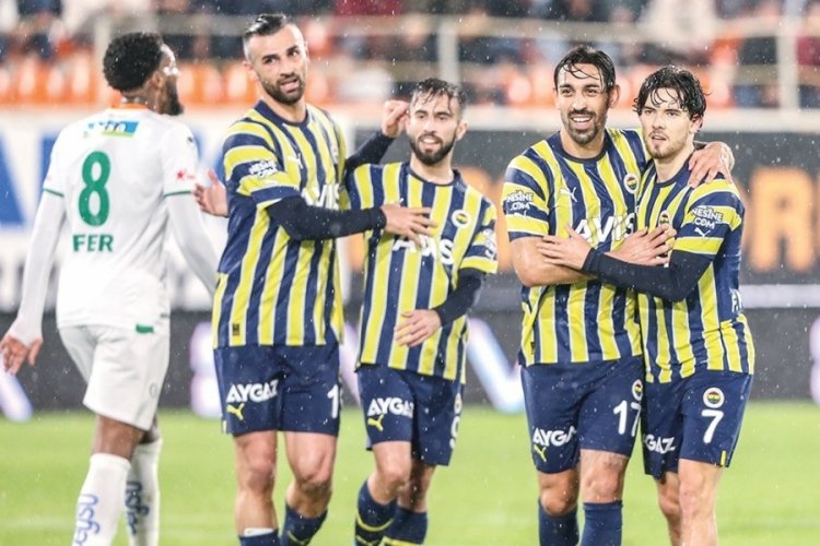 Fenerbah&ccedil;e arada hız kesmiyor