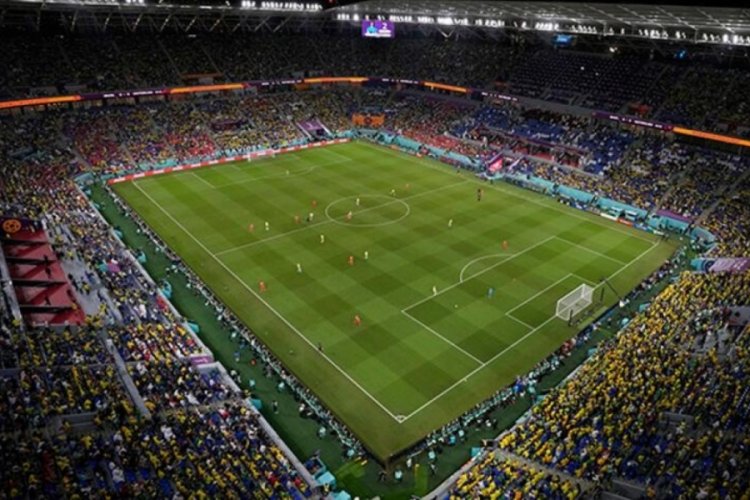 D&uuml;nya Kupası i&ccedil;in yapılan stadın s&ouml;k&uuml;m işlemleri başladı