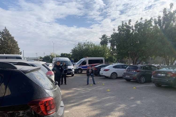 Adana'da hastane m&uuml;d&uuml;r&uuml; silahlı saldırıya uğradı