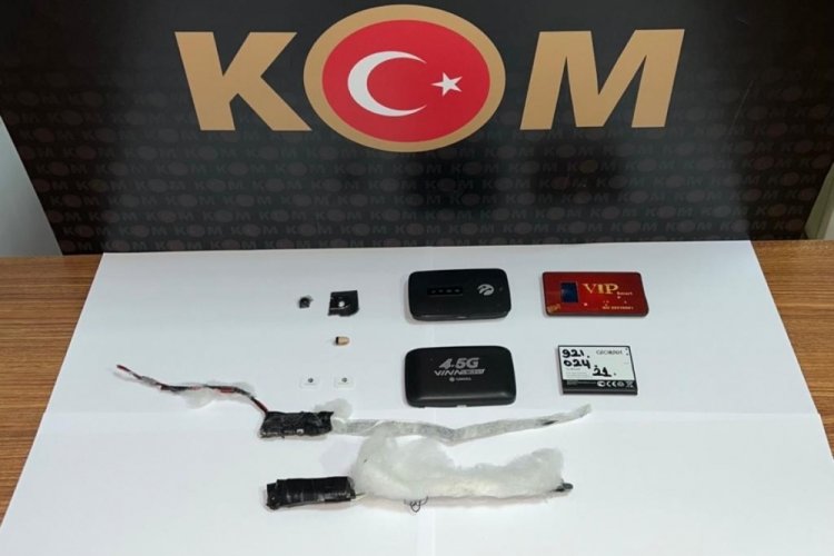 Yalova'da kopya d&uuml;zeneğiyle ehliyet sınavına giren şahıs yakalandı